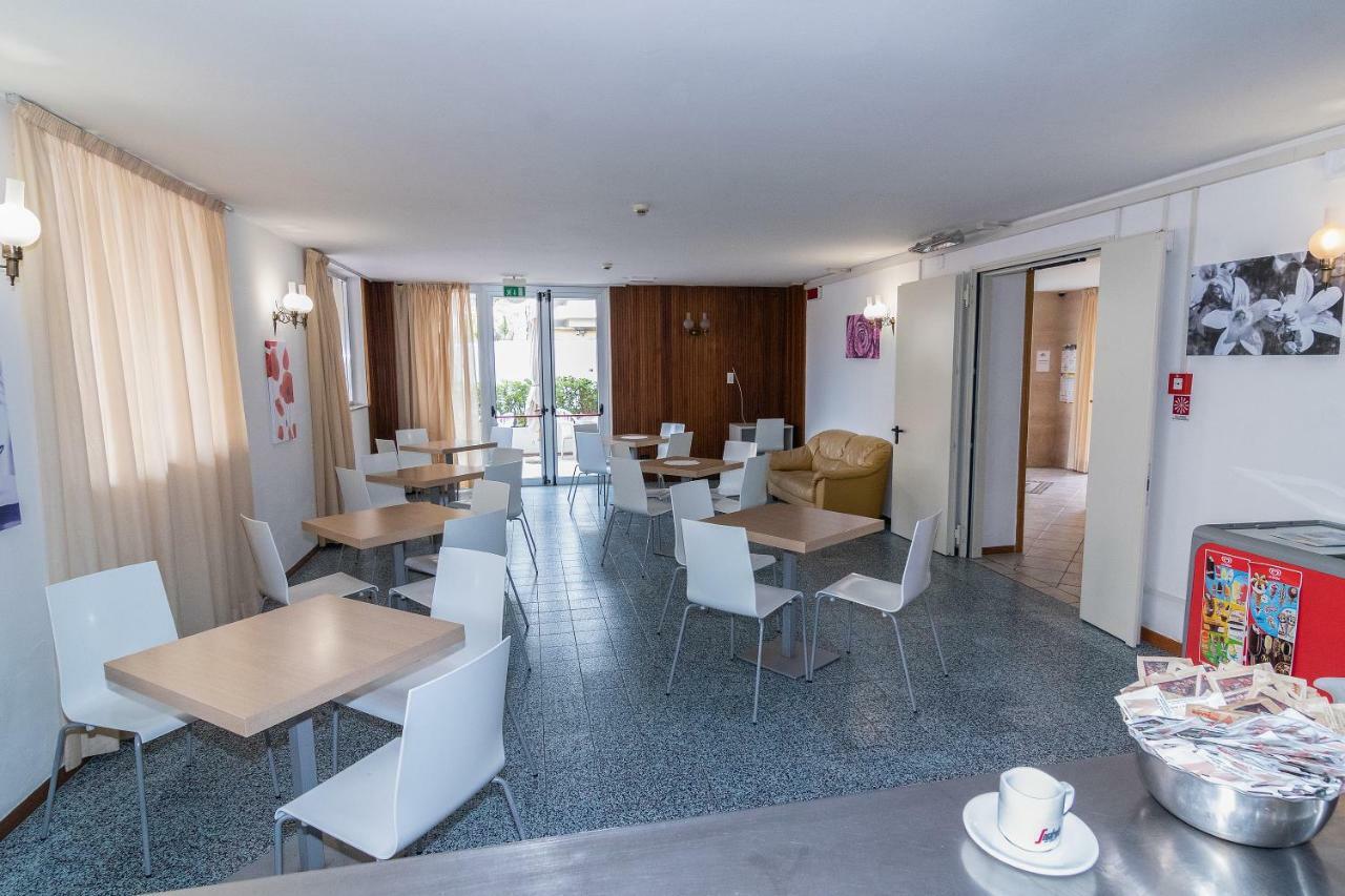 Hotel Napoleon Riccione Eksteriør billede