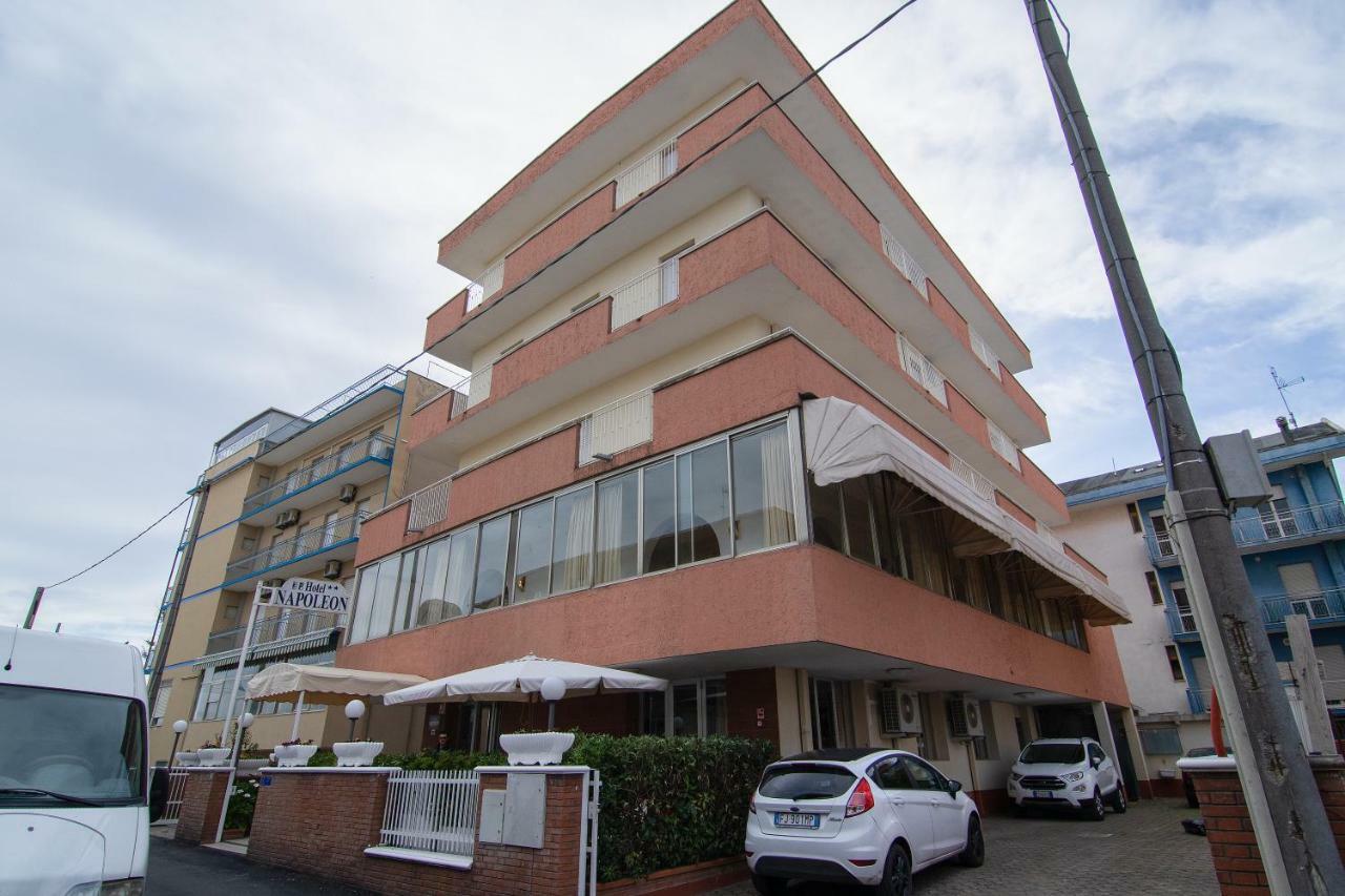Hotel Napoleon Riccione Eksteriør billede