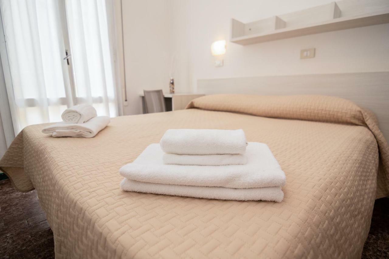 Hotel Napoleon Riccione Eksteriør billede